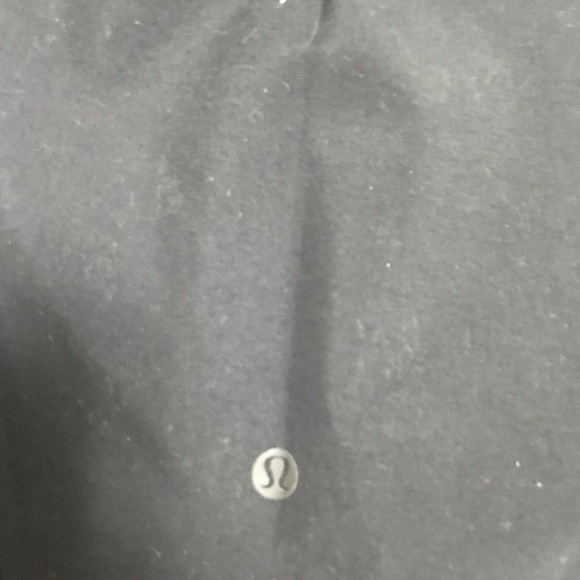 Lululemon rain cloud jacket NWOT - Picture 4 of 4